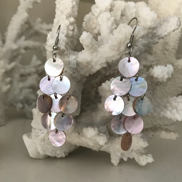 Jewelry - Shell earrings